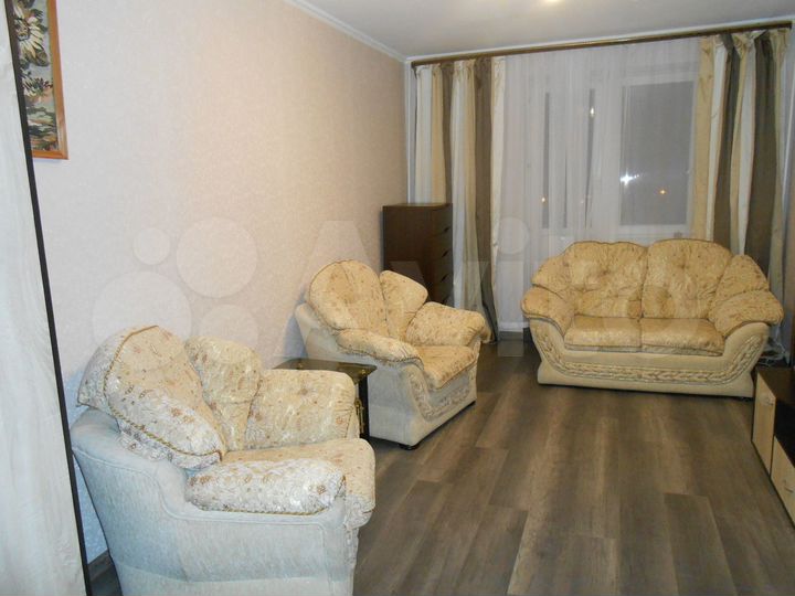 Комната 13 м² в 3-к., 8/16 эт.