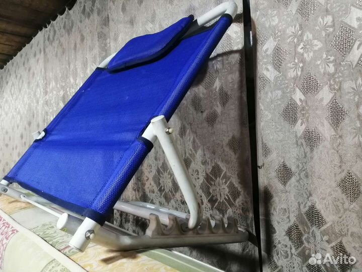 Опора под спину для лежачих больных регулируемая