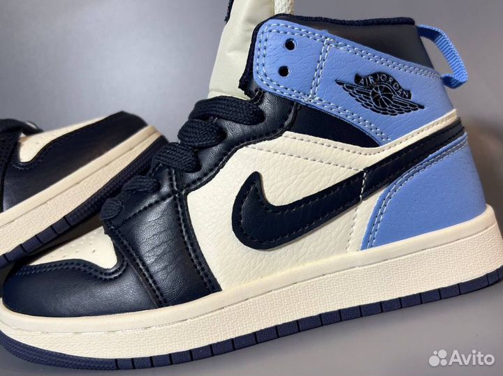 Кроссовки детские nike