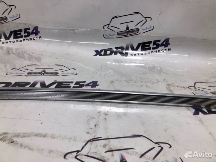 Молдинг двери правый Mercedes-Benz C-Class W204