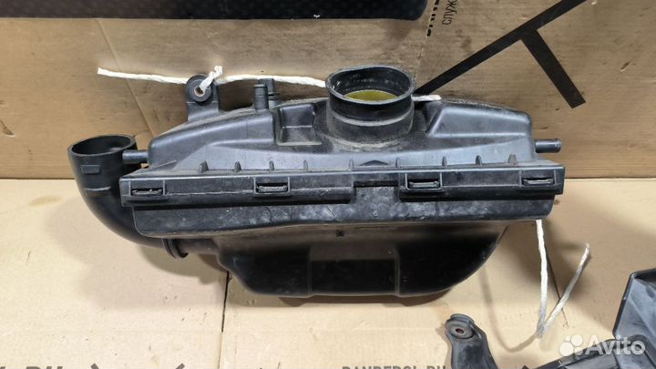 Корпус в.фильтра Subaru Legacy wagon BH5