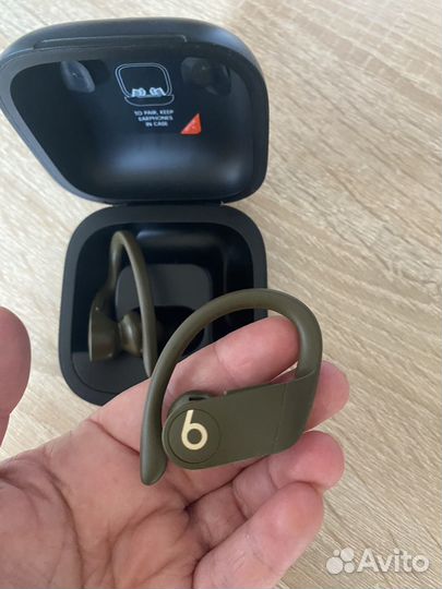 Наушники applePowerBeats