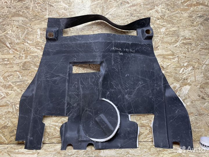 Шумоизоляция багажника Jetour X90 plus