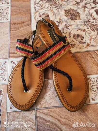 Шлепанцы женские