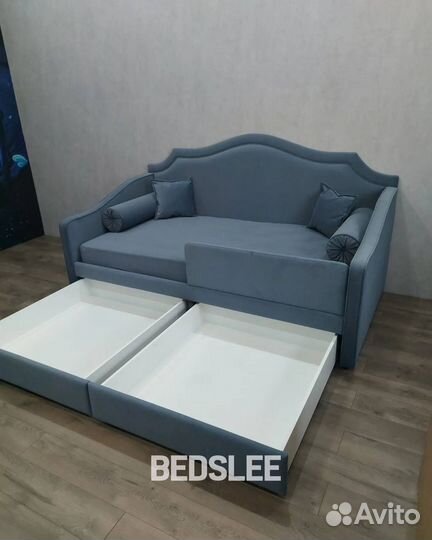 Кровать детская с бортиком