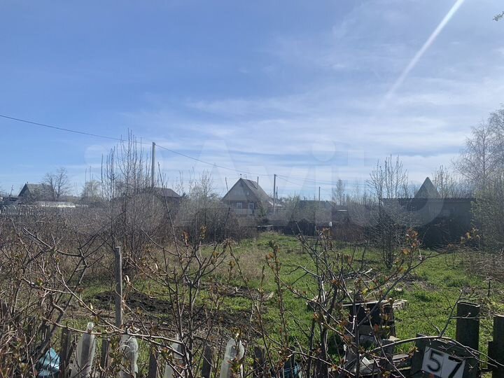 Дача 10 м² на участке 5 сот.