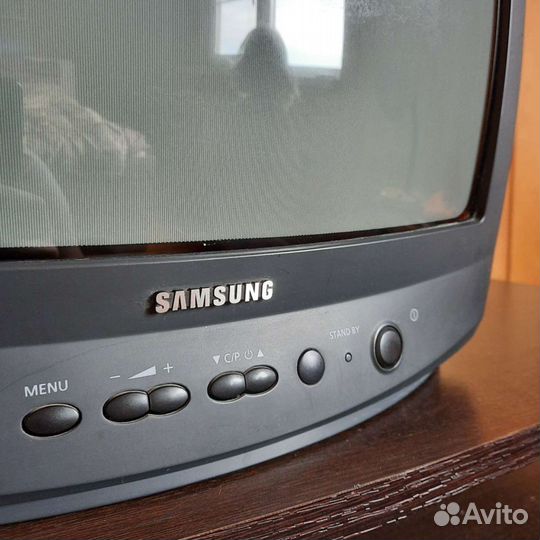 Аналоговый телевизор Samsung CS-14F2R, экран 14