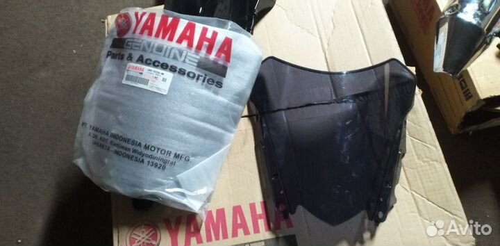 Новое оригинальное тюнинговое стекло Yamaha R3