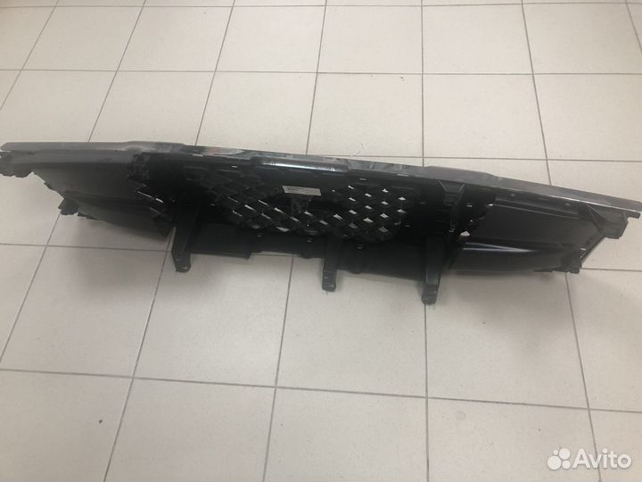 Решётка радиатора Nissan armada 623107S000