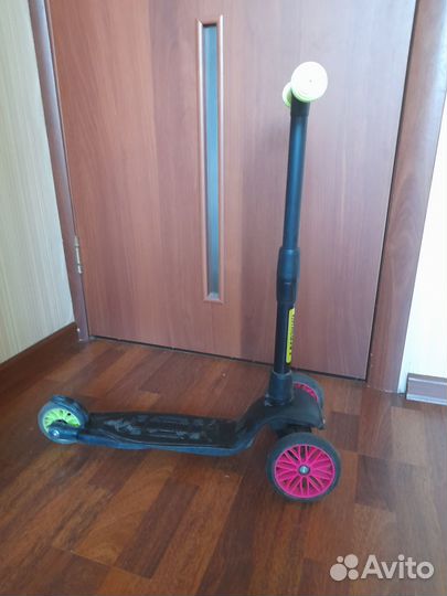 Самокат детский трехколесный