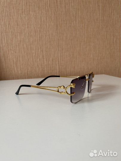 Солнцезащитные очки в винтажном стиле