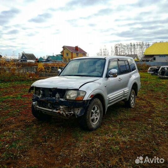 Mitsubishi Montero Pajero 3 по частям