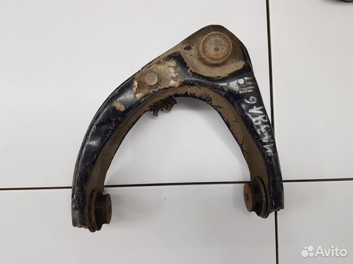 Рычаг подвески передний верхний правый (Mazda 6)