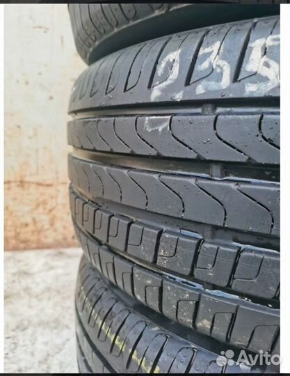 Pirelli Cinturato P7 235/45 R17 94Y