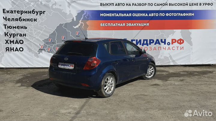 Датчик положения коленвала Kia Ceed (ED) 39180-2B0