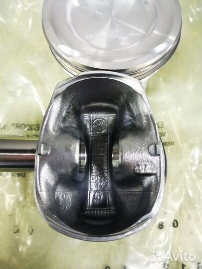 Поршень M274 Mercedes Benz Infiniti