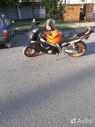 Honda cbr 600 f4