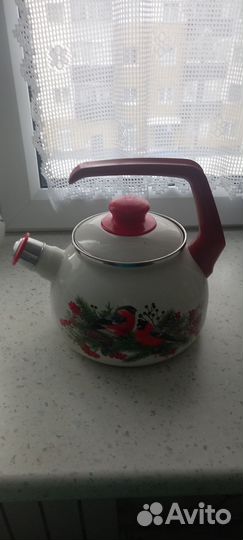 Чайник со свистком эмалированный новый