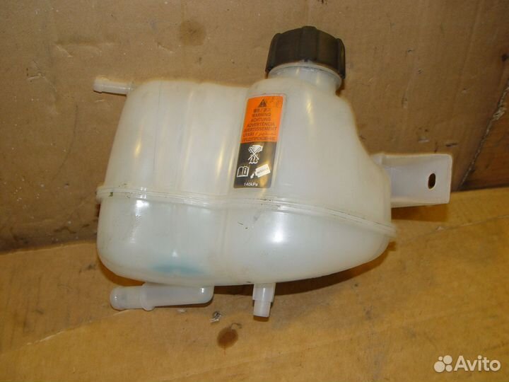 Бачок охлаждайки Nissan Qashqai J11 2015г