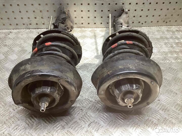 Амортизатор/стойка передняя правая Mercedes-Benz C-Class