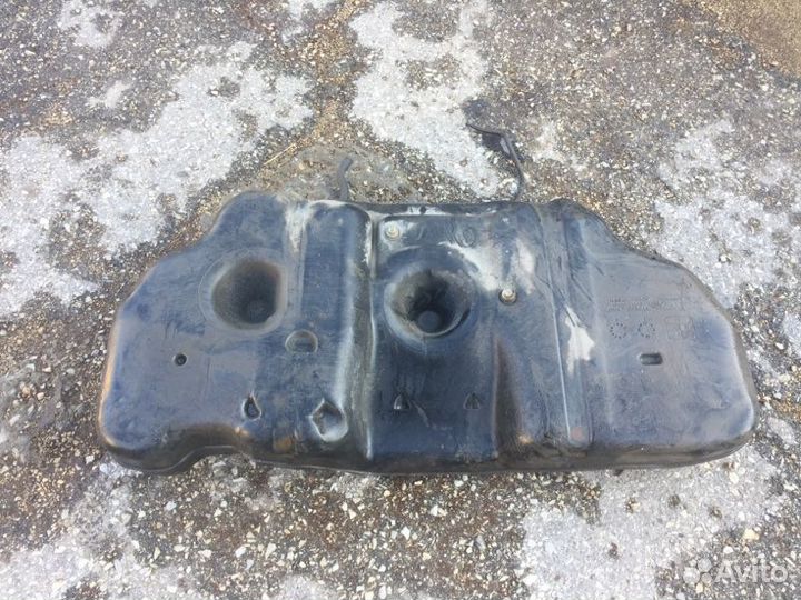 Бензобак Nissan Teana J31 VQ35 2007