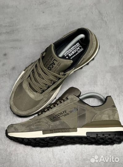 Кроссовки Lacoste спортивные