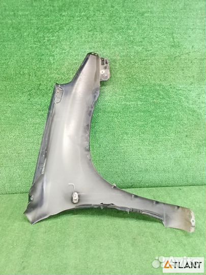 Крыло переднее левое toyota RAV4