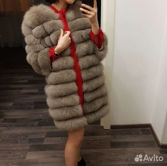 Шуба из натурального меха песца