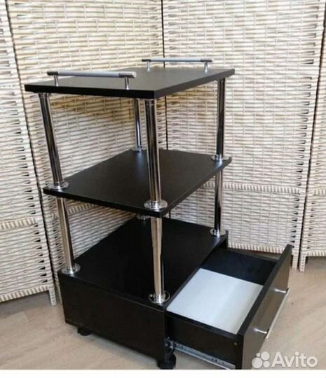 Стол косметолога - тележка, этажерка