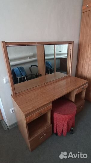 Спальный гарнитур бу