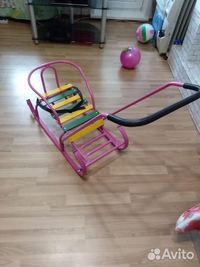 Продаю санки детские