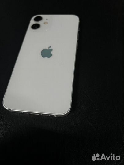 iPhone 12 mini, 64 ГБ