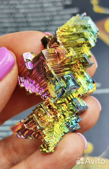 Кристалл висмут лабораторный