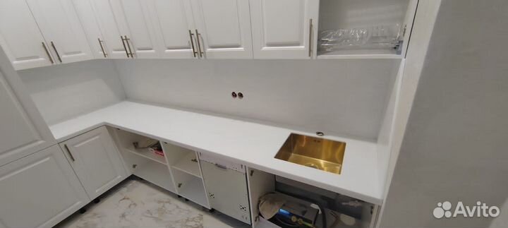 Столешница из искусственного камня (кварц, акрил)