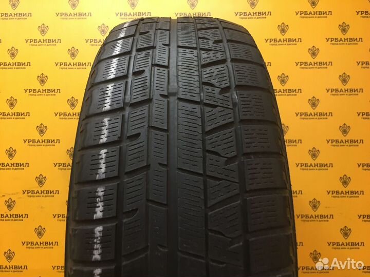Yokohama Ice Guard IG50 215/65 R16 98Q