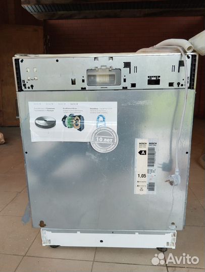 Продам посудомоечную машину