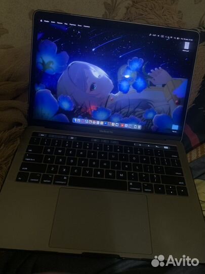 Apple MacBook Pro 13 2017 i7 / 16 озу / 512 гб