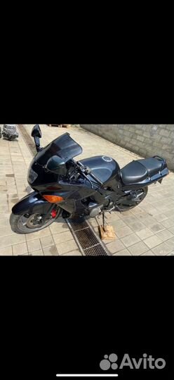 Мотоцикл Кавасаки zzr-600