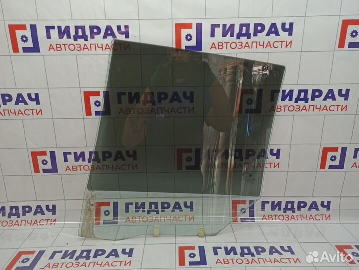 Стекло двери задней правой SsangYong Kyron (D200) 7338609000