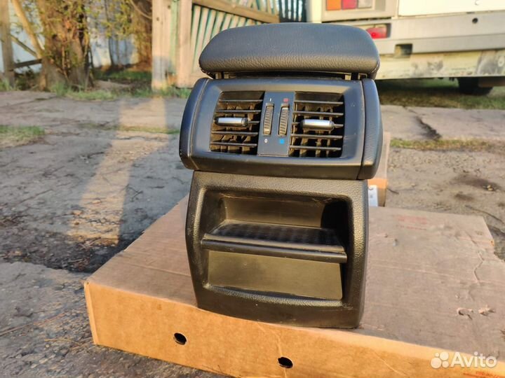 Бардачок между сидений BMW X3 F25