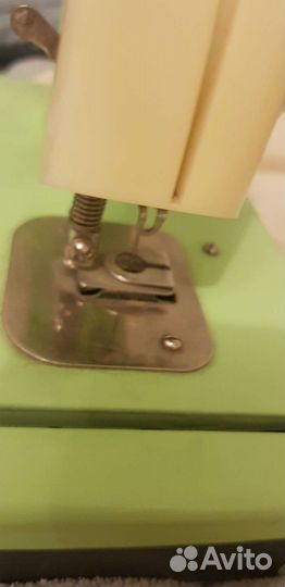 Детская швейная машинка Ладушка СССР