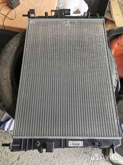 Родиатор Duster вентилятор Sandero Logan