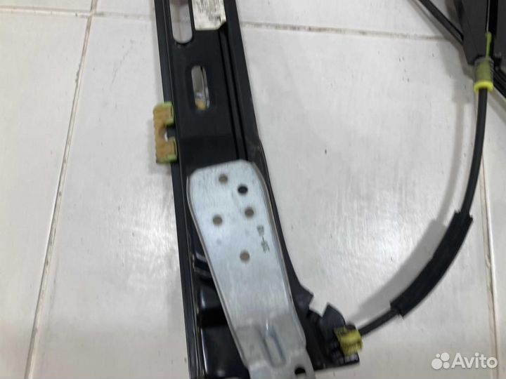 Стеклоподъемник электр. задний левый Volkswagen Sharan II (2010—2015)