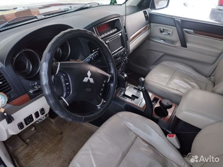 Mitsubishi Pajero 3.0 AT, 2008, 280 000 км