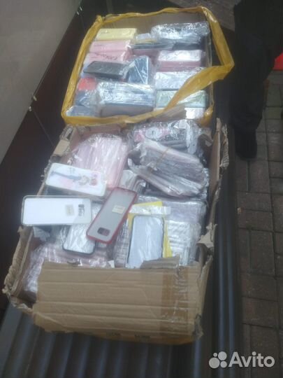 Чехлы на телефон, планшеты