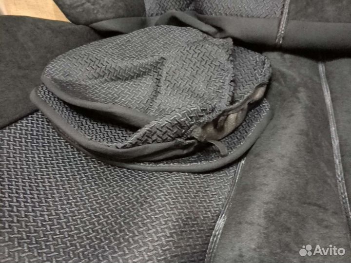 Чехол на заднее сиденье новый
