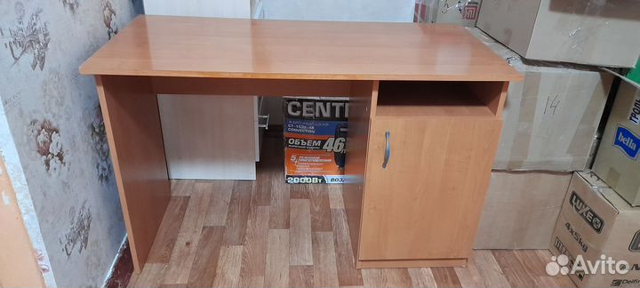Письменный стол