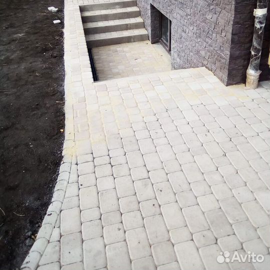Брусчатка Шапка епископа
