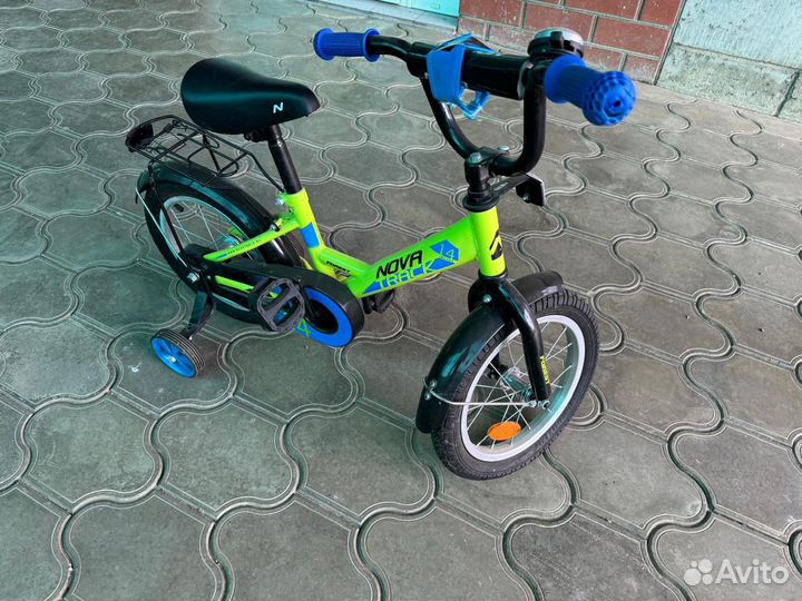 Детский велосипед четырехколесный 14
