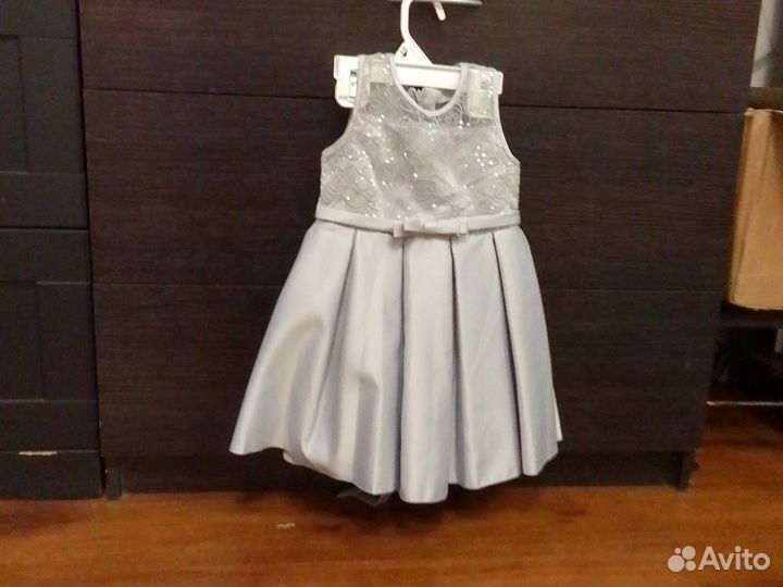 Продам платье
